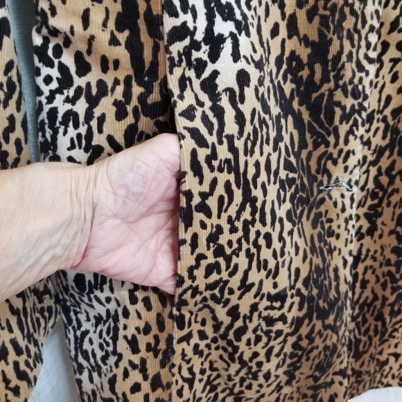 VINTAGE LEOPARD PRINT CORDUROY COAT BY CHAPTER ONE ~ SIZE 10 NWT - Picture 3 of 9